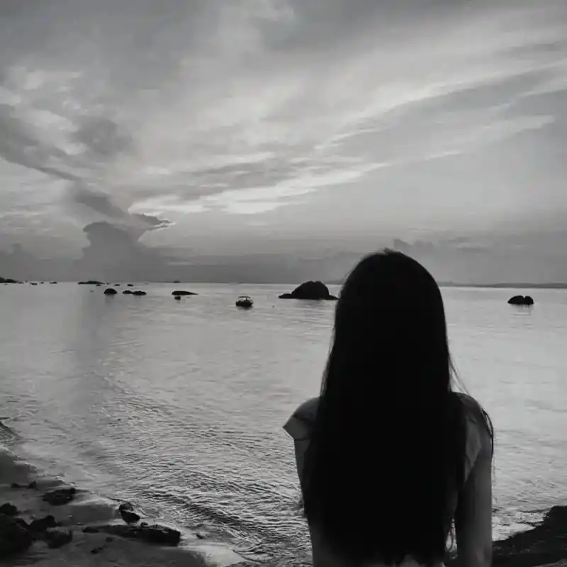 女生头像高冷厌世侧脸或背影小学生 - 抖音