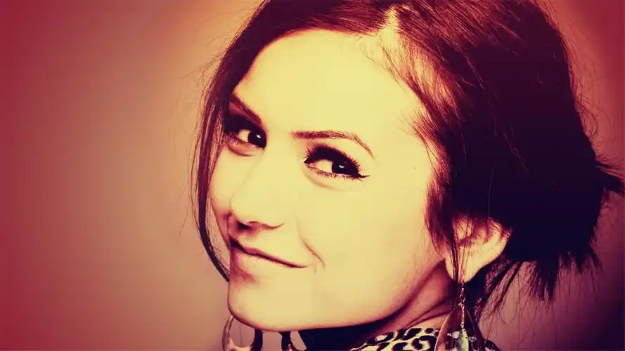 吸血鬼日记女主角妮娜杜波夫美女写真桌面壁纸高清 第一辑