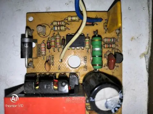 拆修电动喷雾器充电器