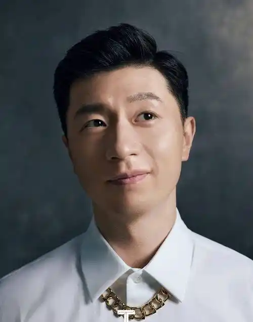 马龙的大背头好帅!