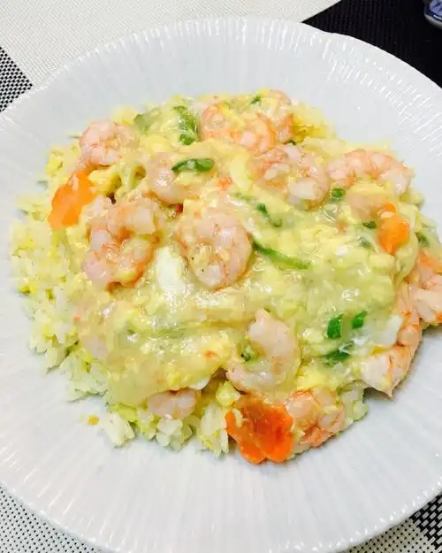 滑蛋虾仁盖饭