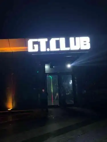 我是gt酒吧营销经理. 提前预约.定卡座加二维码.