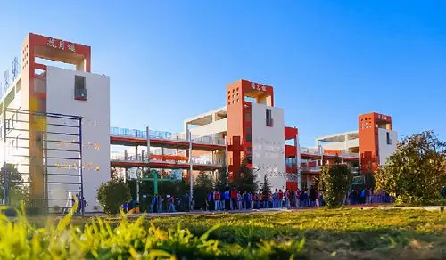 【带你看名校】云南衡水实验中学:打造全国中学教育的航空母舰