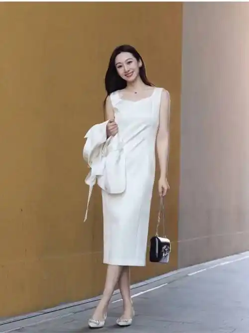 微胖梨形身材夏天适合穿什么连衣裙好看