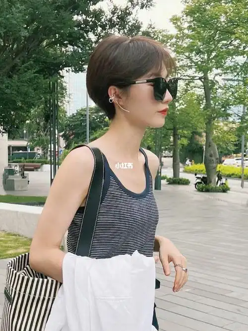 好后悔没有早点剪韩系露耳短发美到我了