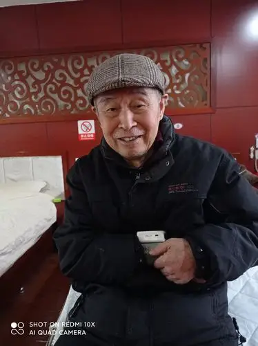 605/613/615 7楼老人生活照