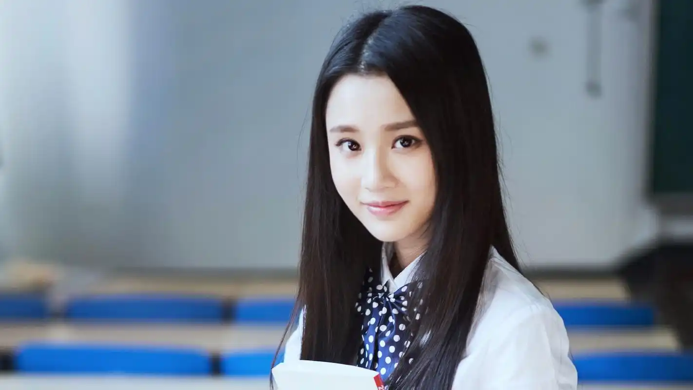 美女明星张慧雯清纯校园写真桌面壁纸