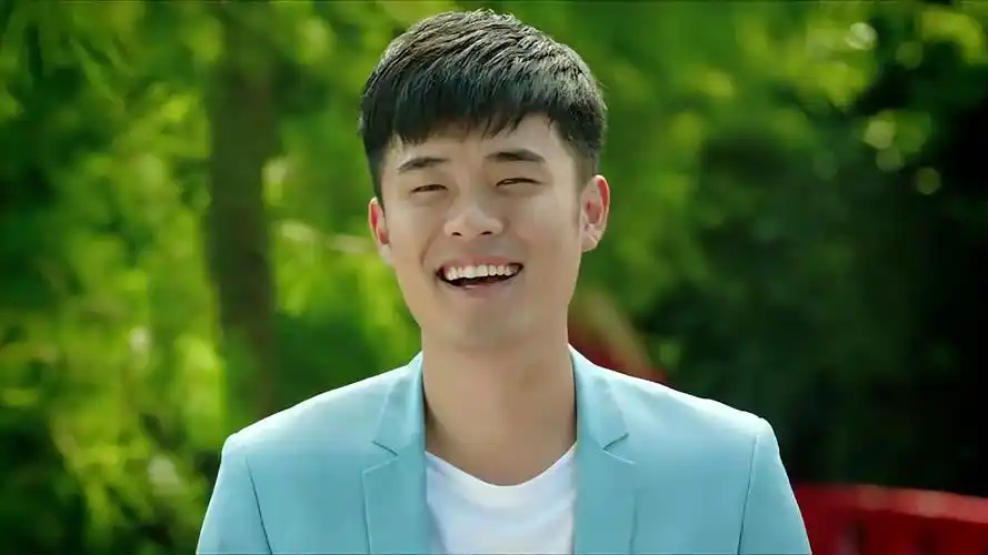 一路向前:姚姚找到了陈赫,他笑的像个孩子,不料下秒就口吐鲜血