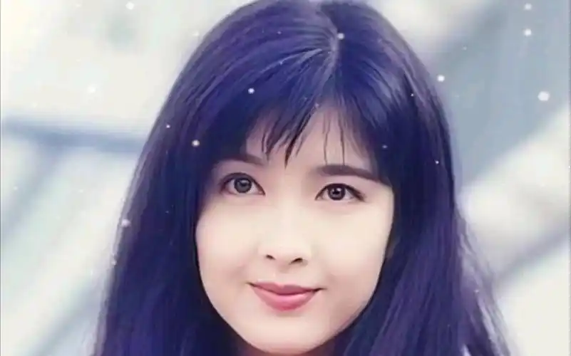 年轻时候的周慧敏太漂亮了,难怪倍称为玉女掌门