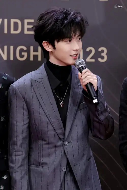 全能音乐人马嘉祺##星光大赏红毯##时代少年团全员e人