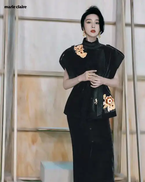 页大片丨演员@范冰冰作为《marie claire》墨西哥版7/8月合刊封面人物