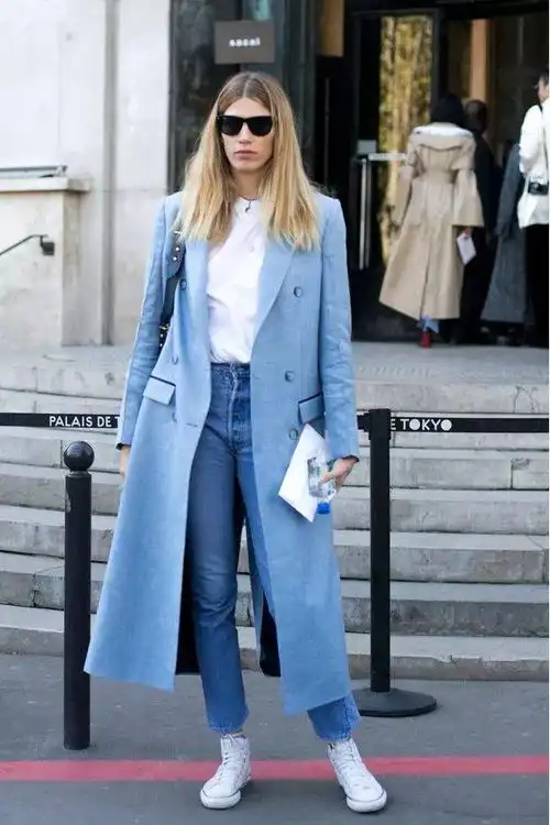 秋天这两个颜色穿在一起=很贵!