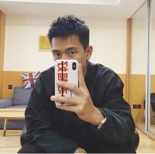 搬运一些李现ins图片啦(持续更新)今晚大结局了,好不舍,韩.