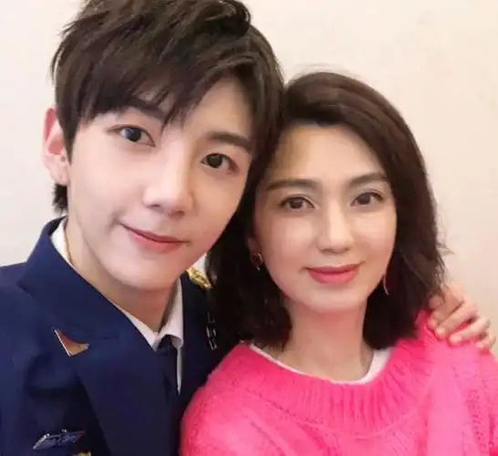 曝洪欣莫少聪大和解!莫少聪多次谈儿子暴露心迹