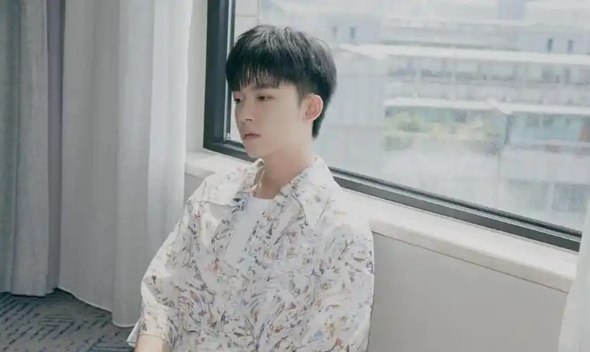 原创李明德:《亲爱的,热爱的》"97"扮演者,元气满满阳光清秀!