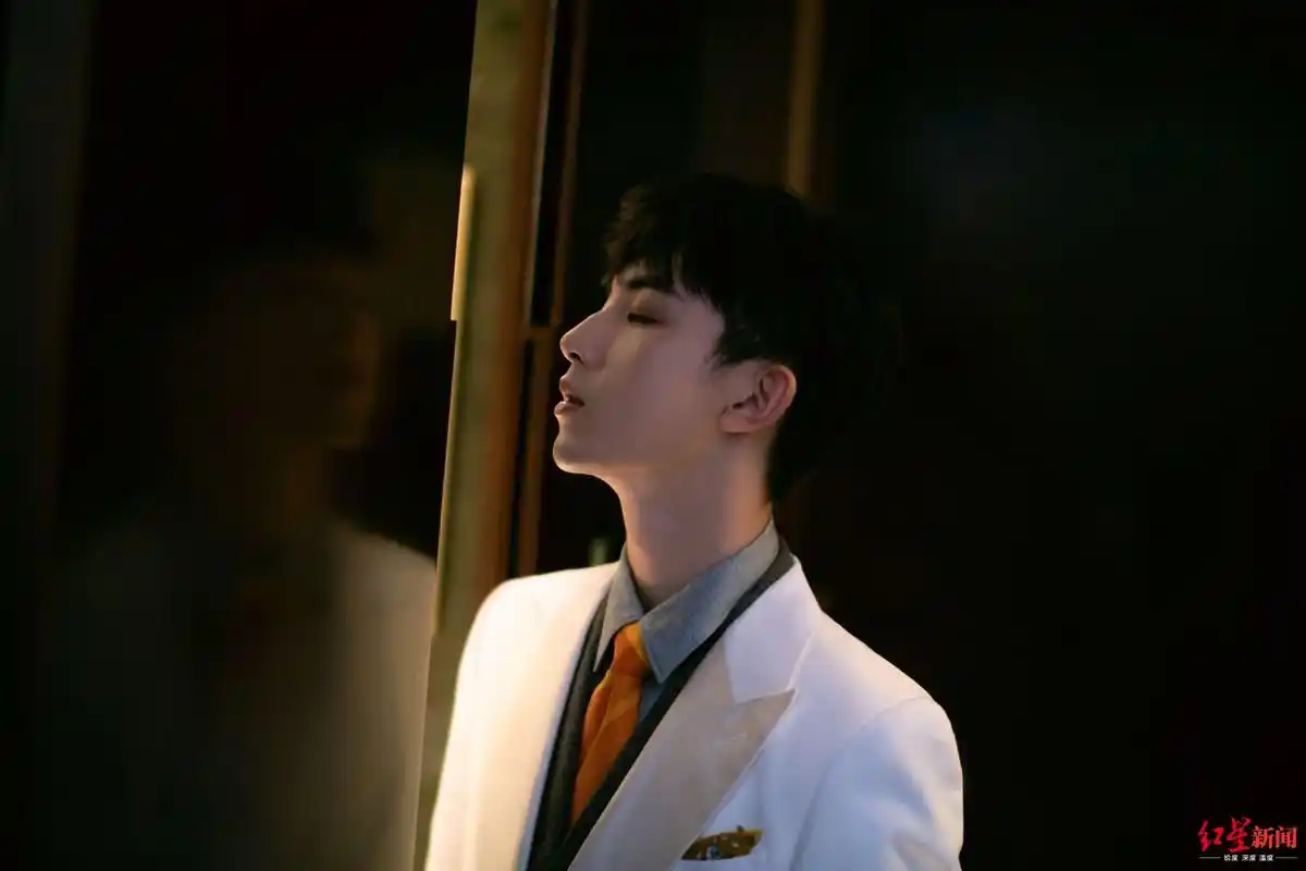 演员请就位郭敬明组第一名郭俊辰感谢大家的批评和质疑