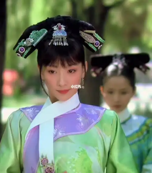 甄嬛传|小鸟安陵容旗头造型盘点_甄嬛传_甄嬛传安陵容_影视_影视混剪