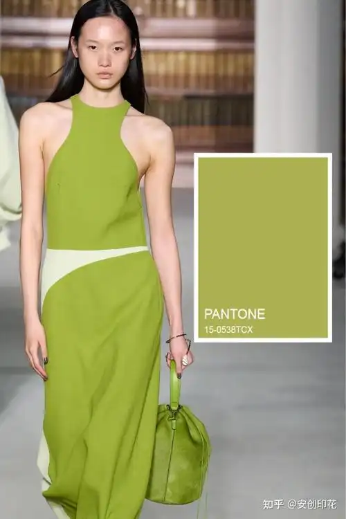 荧光绿:今年秋冬女装最具强烈视觉冲击力的色彩 - 知乎
