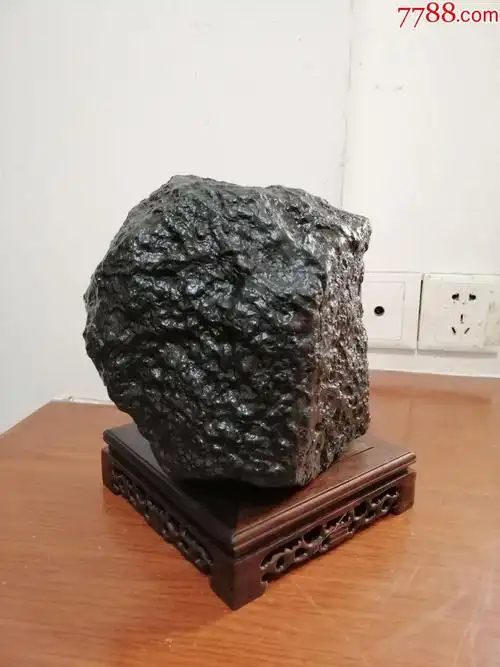 天然黑金石原石摆件(a4572)