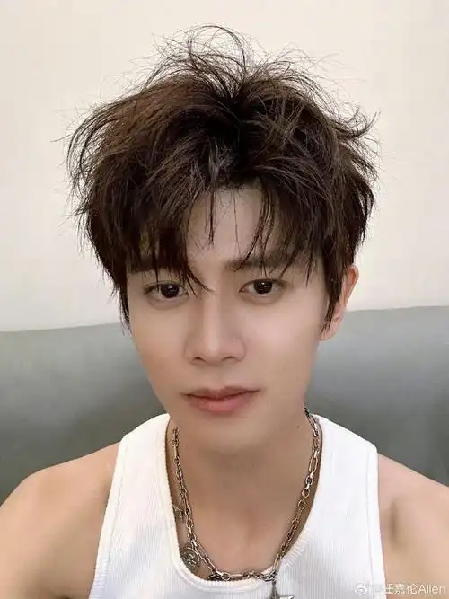 任嘉伦的西装造型有多帅##任嘉伦西装图鉴