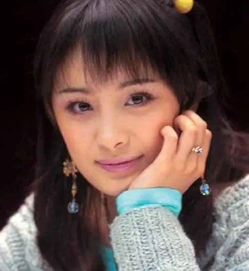 杨幂颜值逆生长?看看她刚出道时的这组图片就知道了!