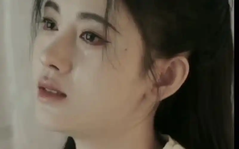 我能夸夸鞠婧祎的哭戏吗?破碎感,带入感好强.