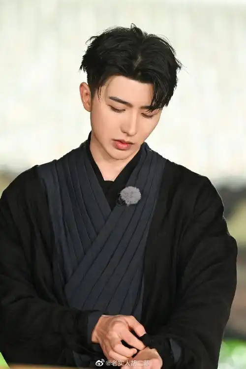 蔡徐坤为心动的offer而战##蔡徐坤奔跑吧新剧照##奔跑吧