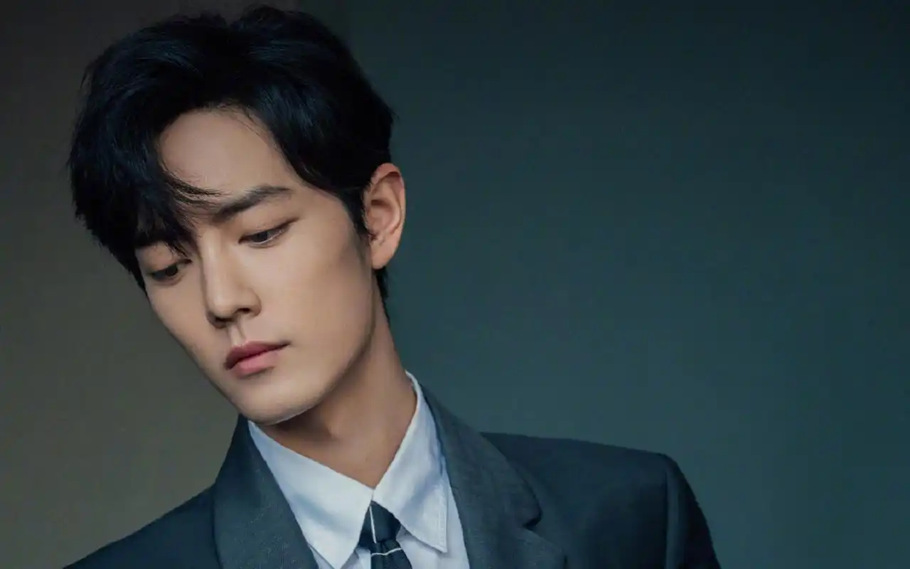 肖战帅气有型写真桌面壁纸_大陆明星_壁纸下载_美桌网