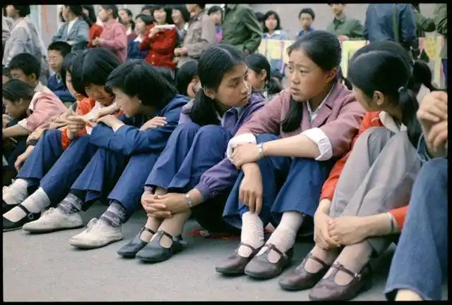 八十年代中学生,经典老照片叫人泪流满面