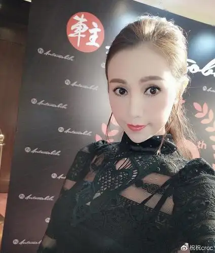 恭喜!39岁郭富城前绯闻女友与男友注册结婚,身材发福孕味十足