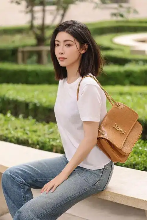 许佳琪no. 01这种轻松又自在的穿搭单品,谁能不爱呢?夏日已至