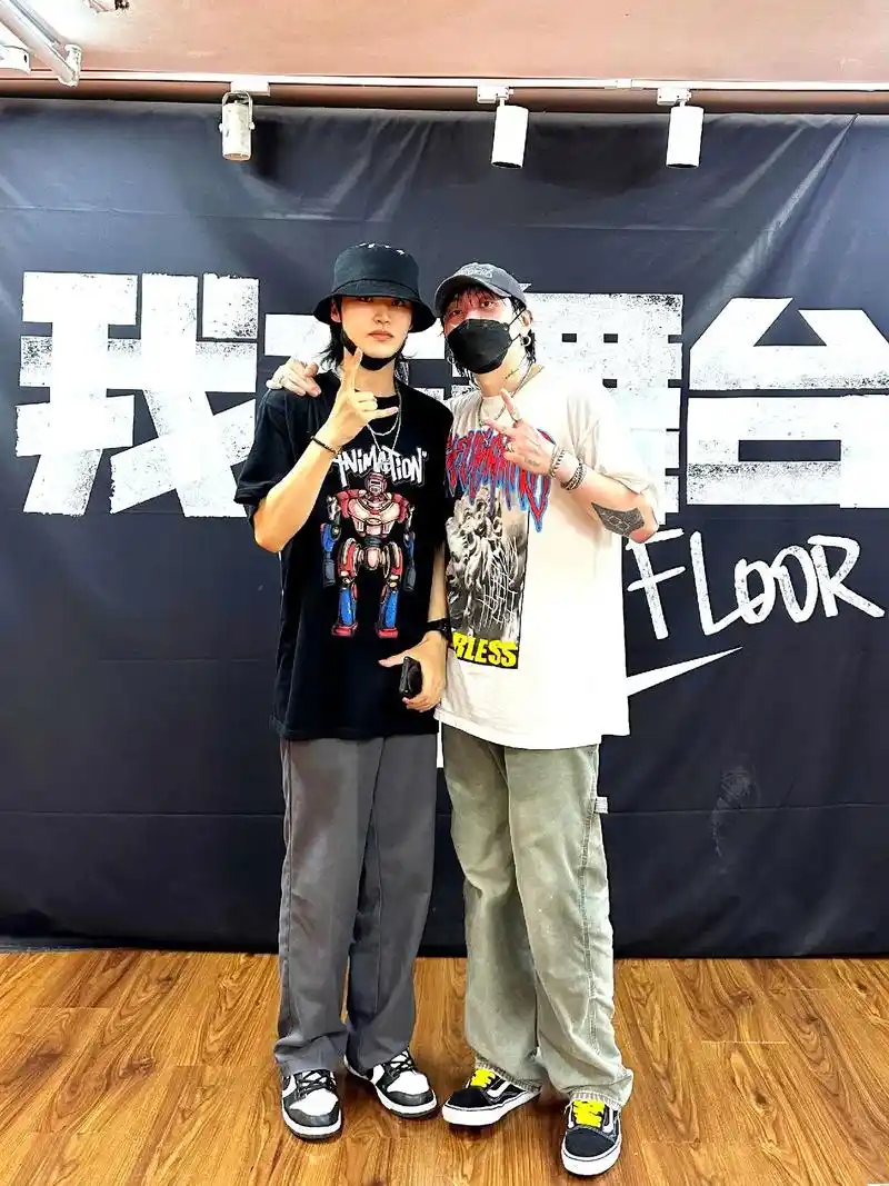 杨文昊 #popping #这就是街舞  来自榜样的能量 - 抖音