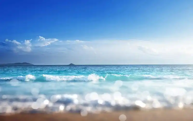 蓝色大海亮丽自然风光高清桌面壁纸