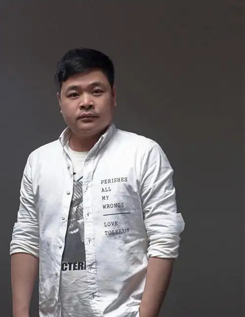 美术设计师中国建筑装饰协会高级室内设计师海南设计杰出青年设计理念