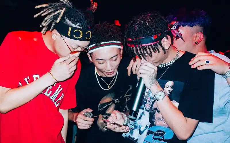 【海尔兄弟】【搬运】gbs纪录片:中国饶舌之王扛起世界--higher