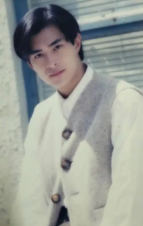 激动再来几张对于见识过,古天乐颜值高峰期的我们,眼里再也容不下别人