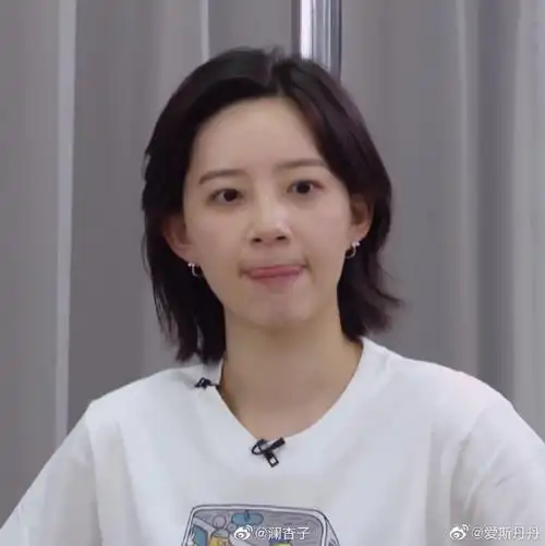 马伊琍和女儿pick李斯丹妮#可爱又个性的四. 来自爱斯丹丹 - 微博