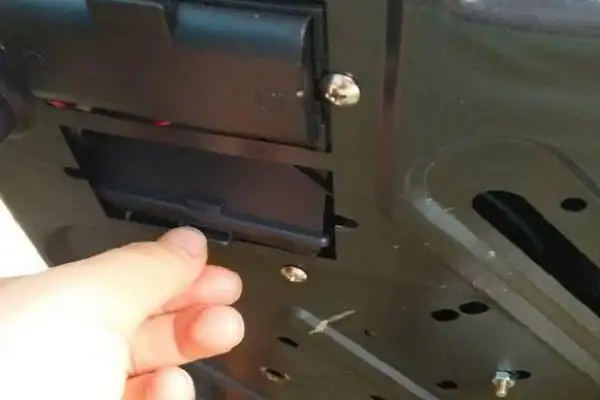 使用后记得随时关闭燃气灶的阀门,避免漏气等问题.