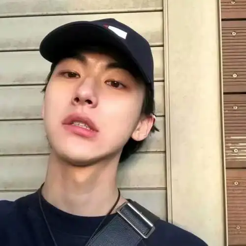 洛白:高冷男头(超酷 大头照 成熟 _男生头像_我要个性网