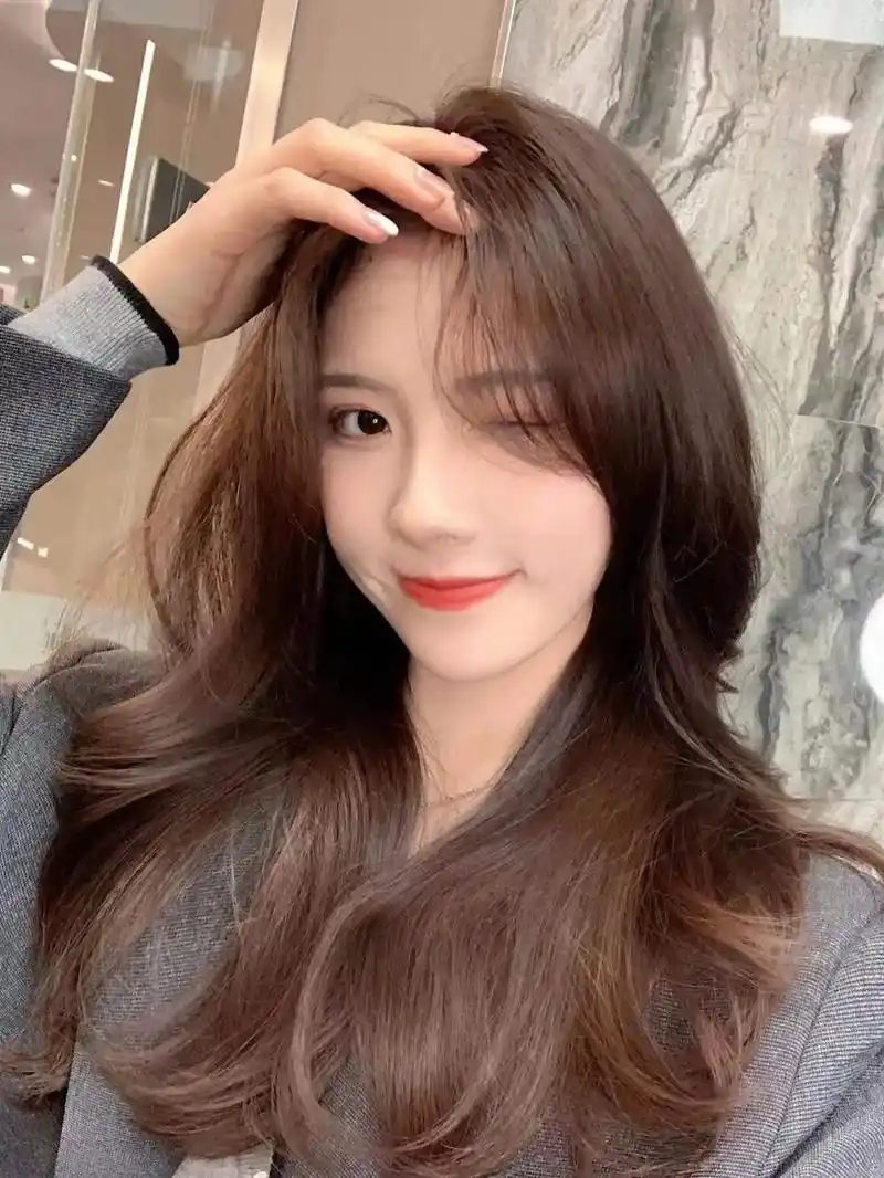 栗子色 完美适配东方人的黄皮肤 发色衬托显得皮肤更白皙 深 - 兑音