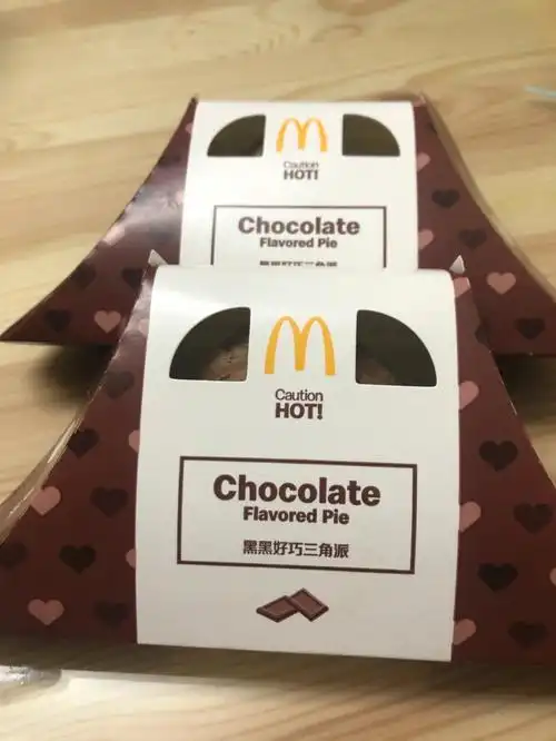 麦当劳小酥肉和黑黑巧克力