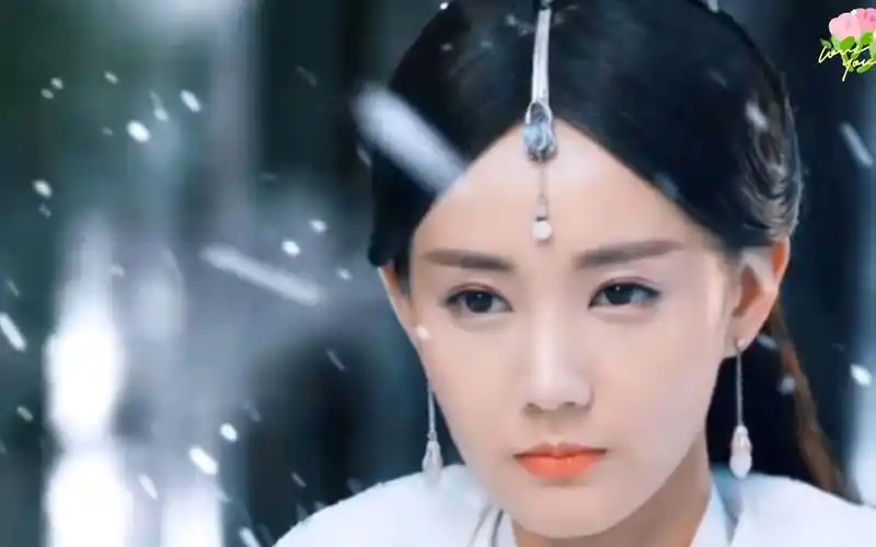 李一桐古装混剪颜值爆表这也太耐看了吧mp4