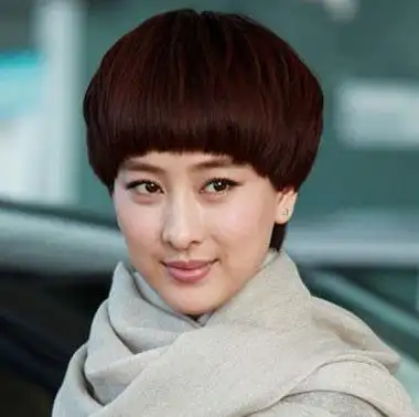 美女发型剪蘑菇头如何剪短发蘑菇头