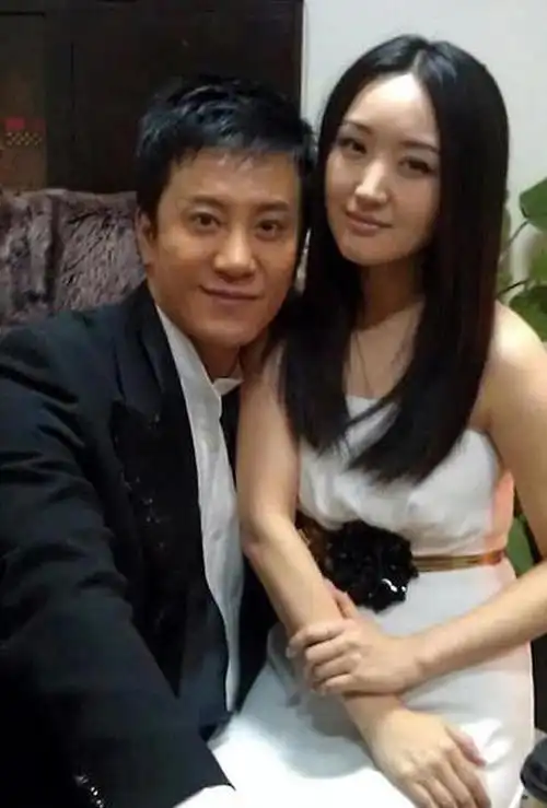 赖文峰出狱后娶妻生子而杨钰莹却至今未婚她在追求什么