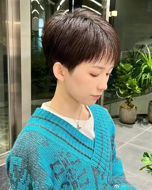 我推荐露耳短发,利落还时尚|短发|脸型|发型_新浪新闻