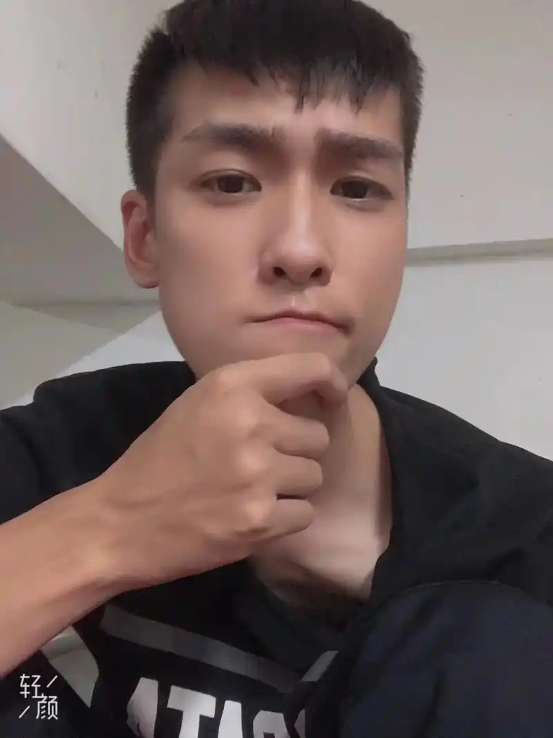 没身份妒忌 何来委屈自己#普通男孩 #摆烂日常 #分享照片  - 抖音