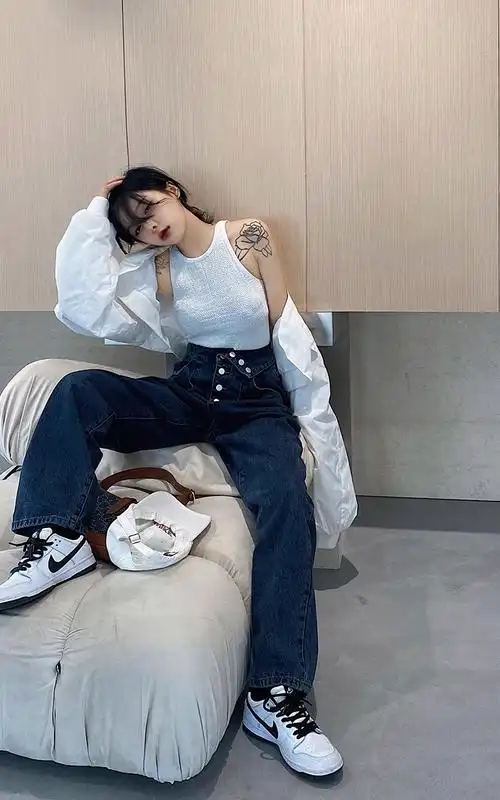 梨形身材大码牛仔裤2022年春夏妹妹高腰宽松松显牛仔裤