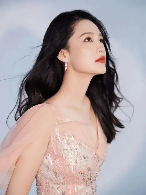 女星李沁写真集:如画美人,天之骄女