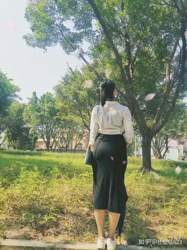 女生身高170,从125到115斤看着明显吗?