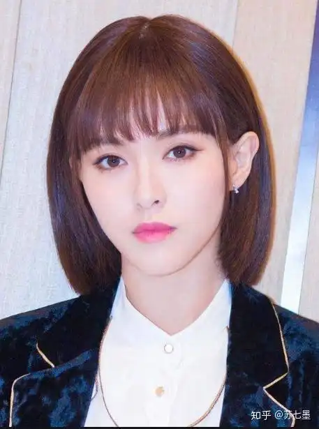 刘海的各个款式中今年最流行这四种减龄又少女女明星都爱了